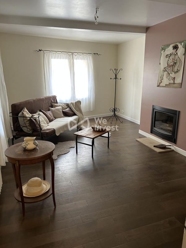 Maison - 185 m² - 10 pièces