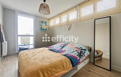 Appartement - 90 m² - 4 pièces