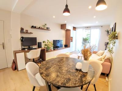 Appartement - 66 m² - 3 pièces