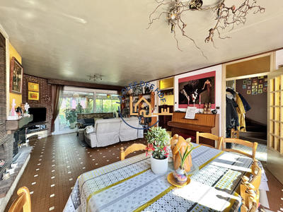 Maison - 140 m² - 8 pièces