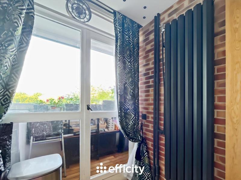 Appartement - 80 m² - 4 pièces