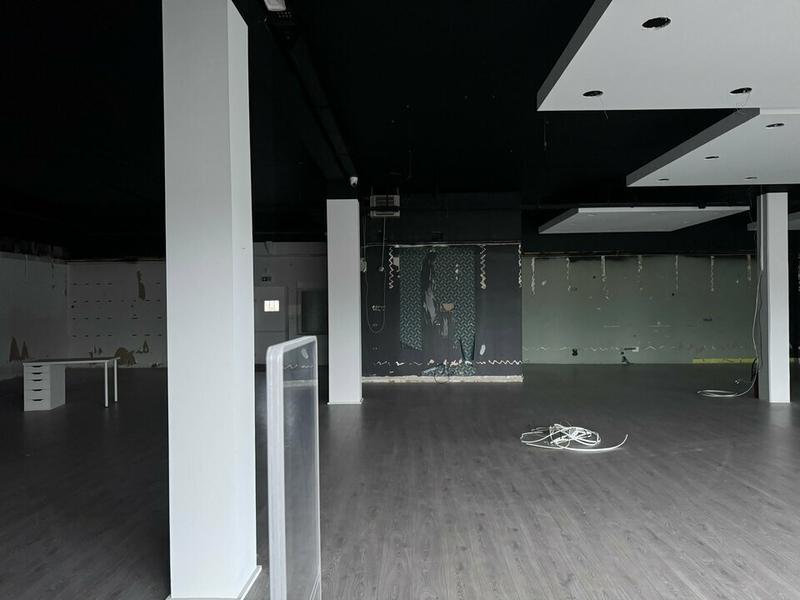 Local commercial - 356 m²