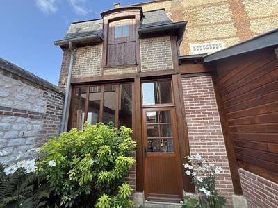 Maison - 160 m² - 8 pièces