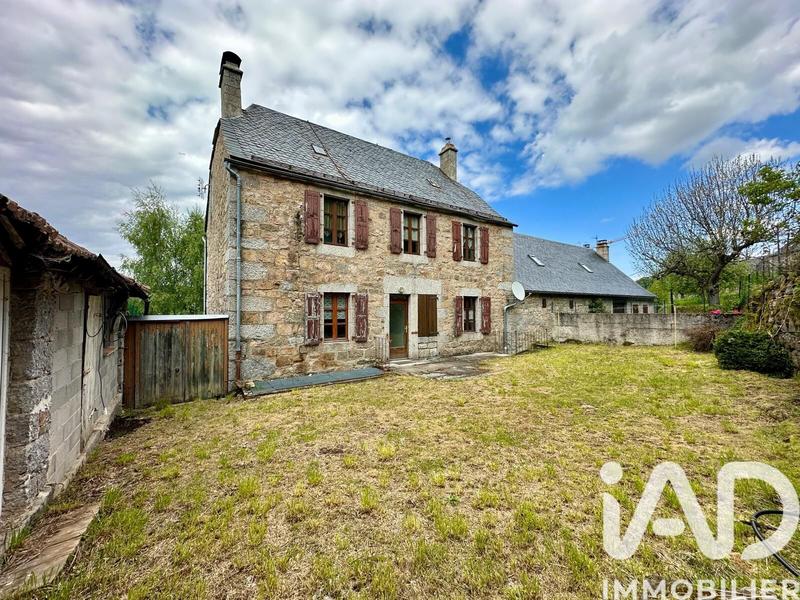 Maison - 142 m² - 7 pièces