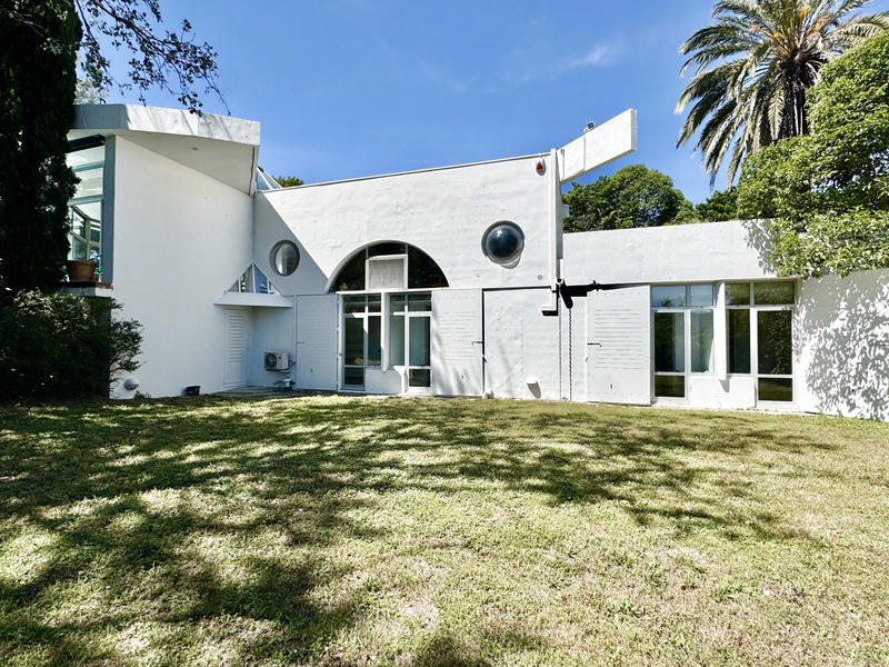 Maison - 346 m² - 6 pièces