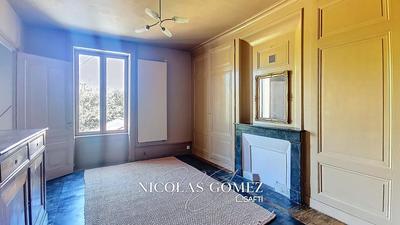 Maison de maîtres - 252 m² - 8 pièces