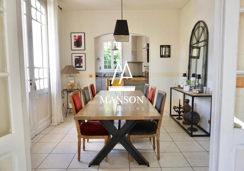 Villa - 190 m² - 8 pièces