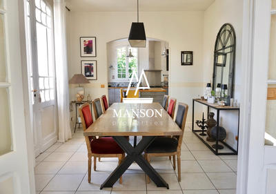 Villa - 190 m² - 8 pièces