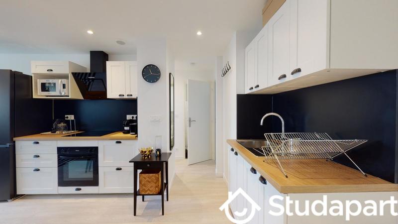 Chambre - 11 m² - 1 pièce