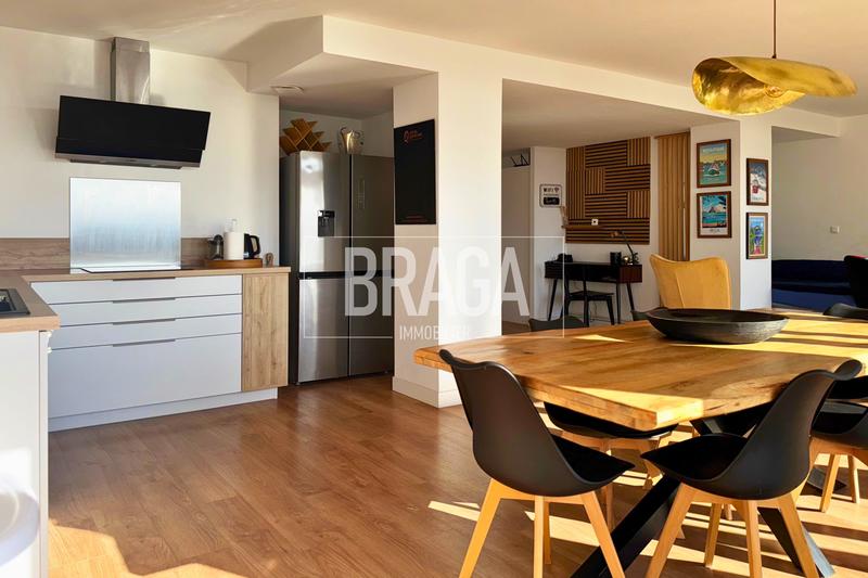Appartement - 97 m² - 4 pièces
