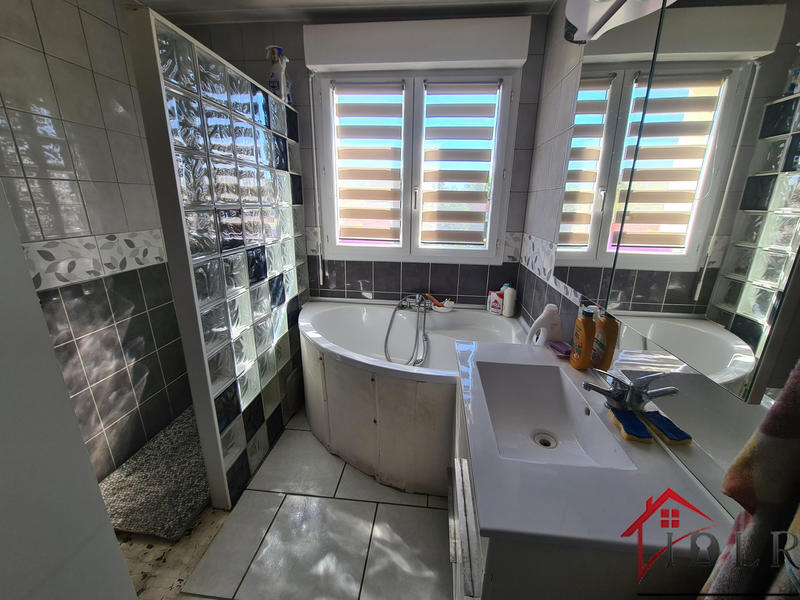 Maison de village - 116 m² - 6 pièces