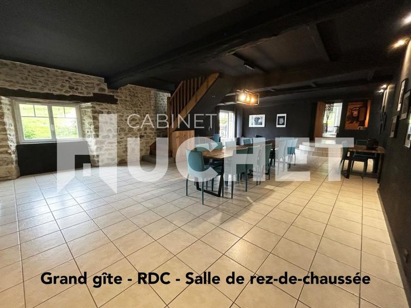 Maison - 644 m² - 15 pièces