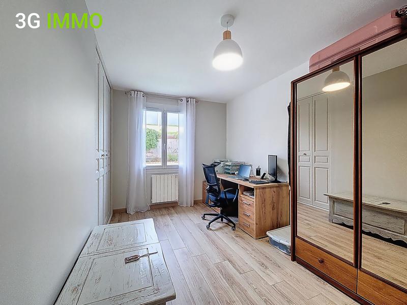 Villa - 90 m² - 5 pièces