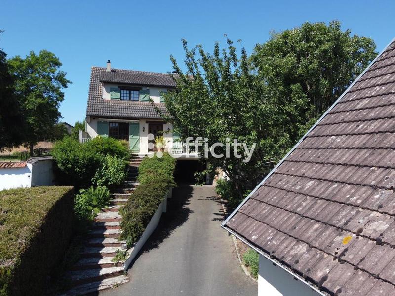 Pavillon - 250 m² - 7 pièces