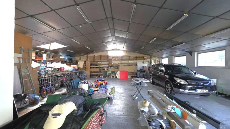 Maison - 303 m² - 10 pièces