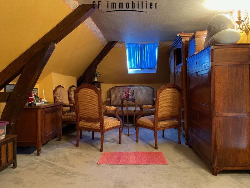 Maison - 180 m² - 8 pièces