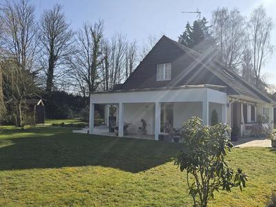 Maison - 144 m² - 8 pièces