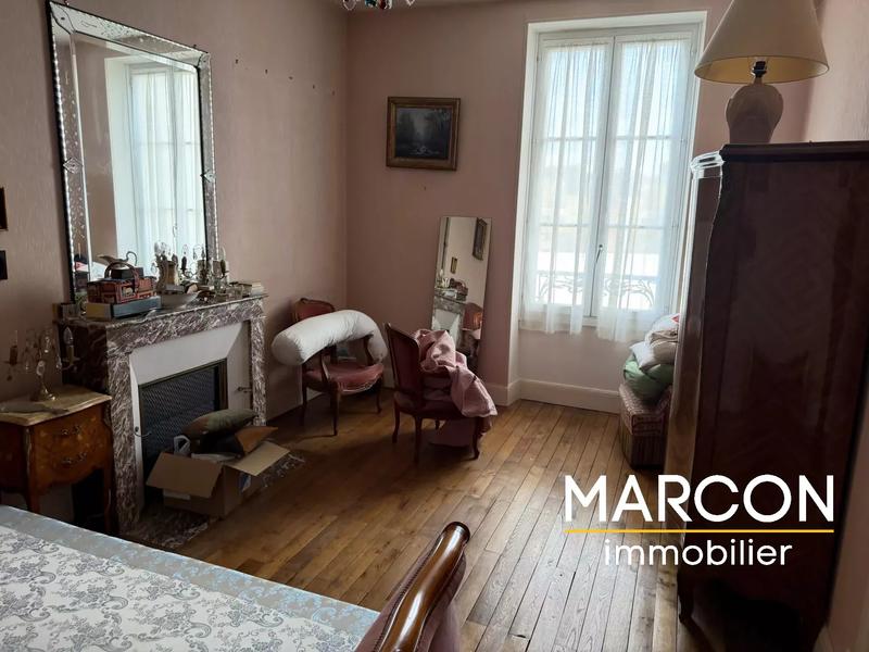 Maison - 177 m² - 7 pièces