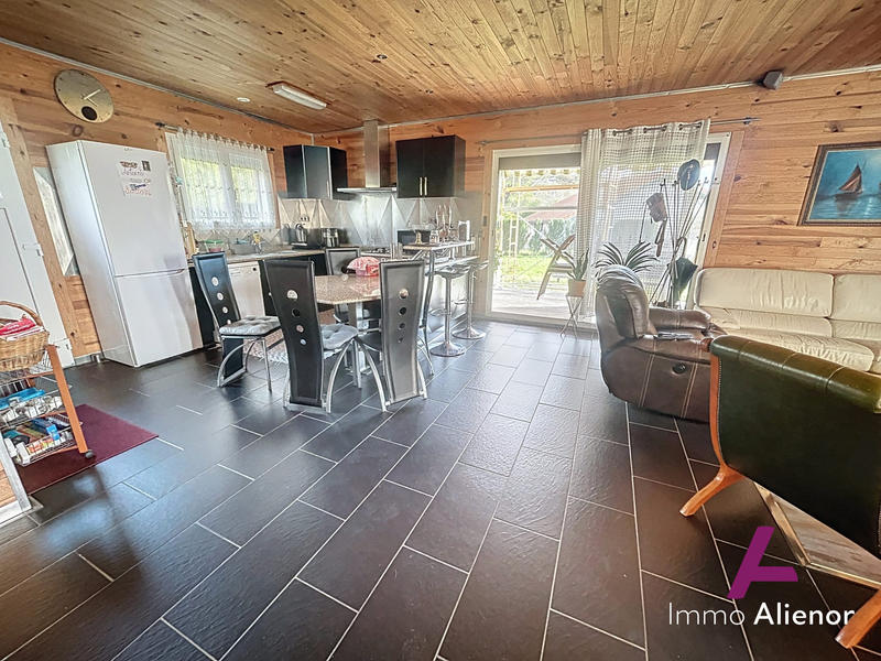 Maison - 92 m² - 4 pièces