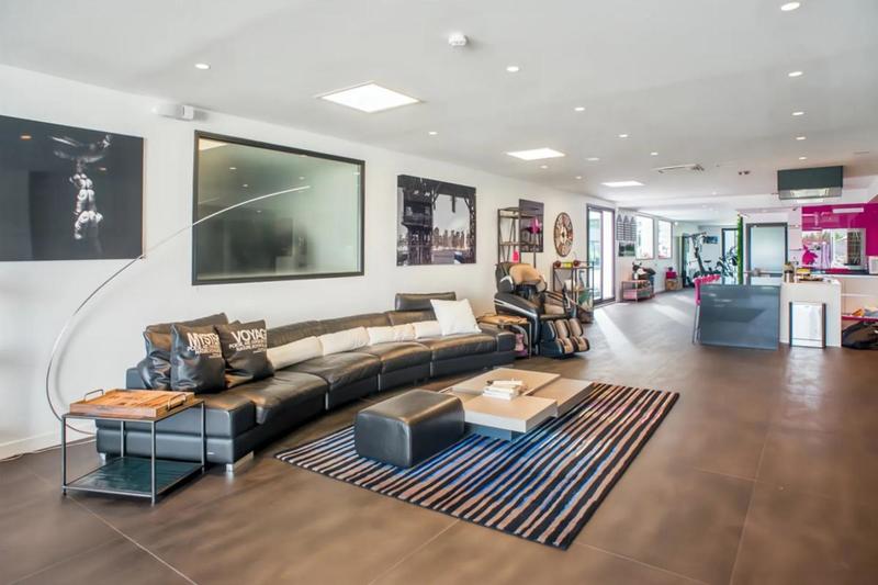 Demeure - 390 m² - 10 pièces