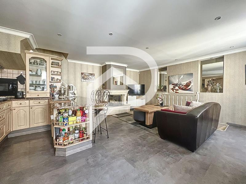 Maison - 94 m² - 4 pièces