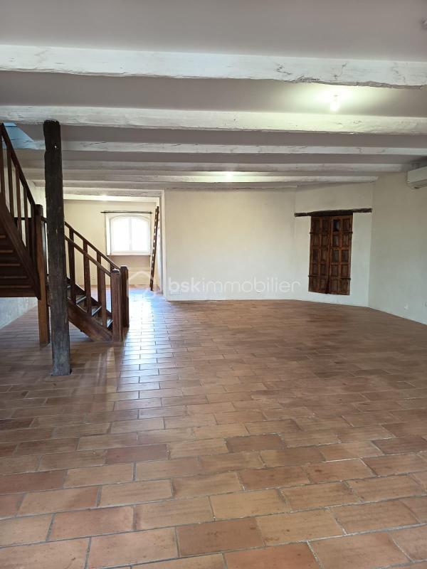 Appartement - 149 m² - 3 pièces