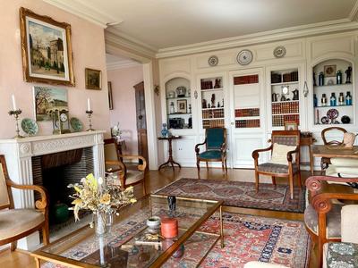 Appartement - 120 m² - 5 pièces