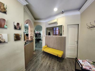 Bureau - 44 m² - 2 pièces