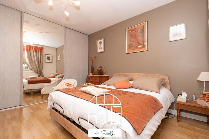 Pavillon - 180 m² - 6 pièces