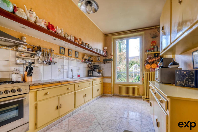 Maison - 500 m² - 14 pièces