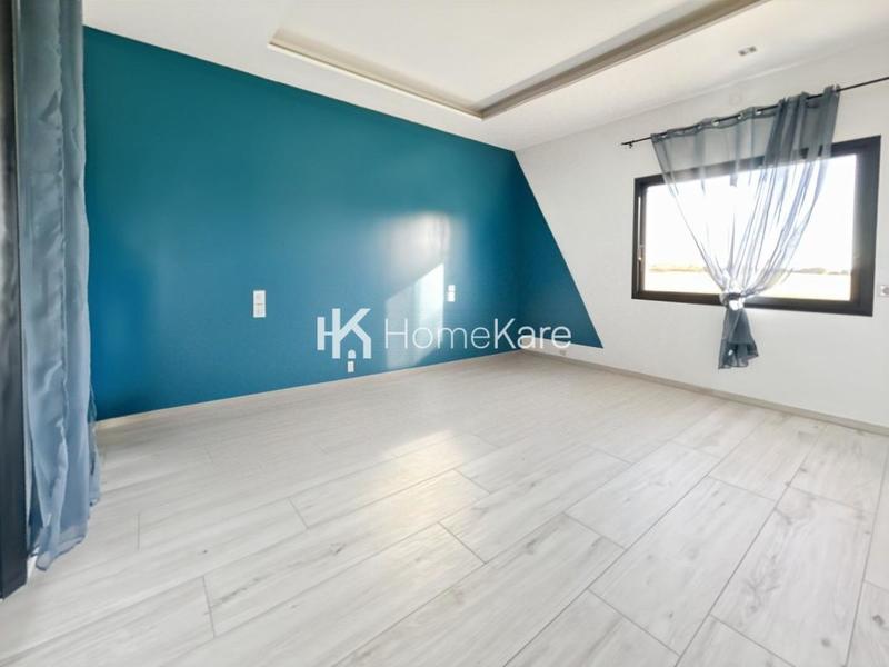 Maison - 224 m² - 6 pièces