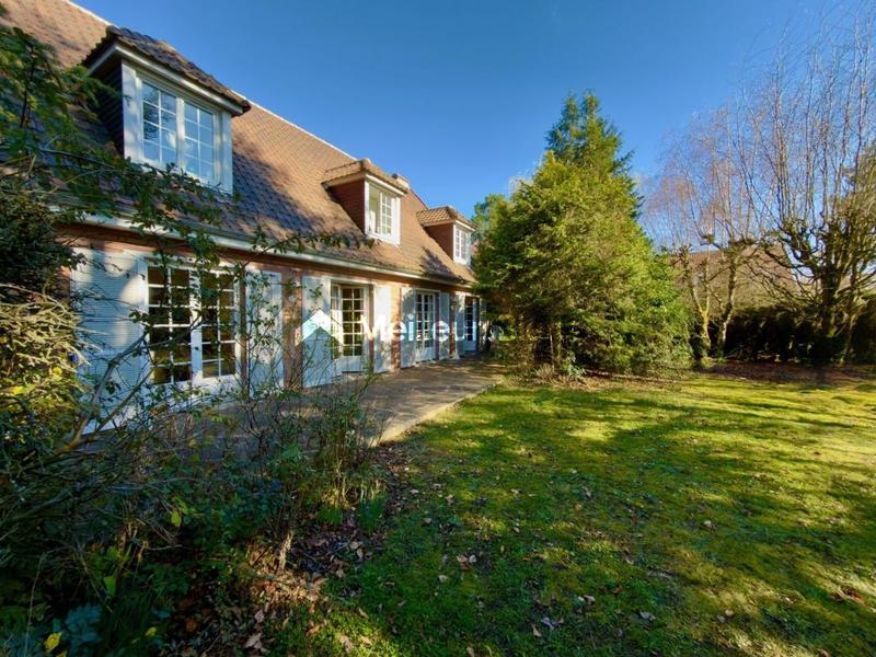 Maison - 166 m² - 7 pièces