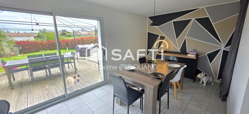 Maison - 93 m² - 4 pièces