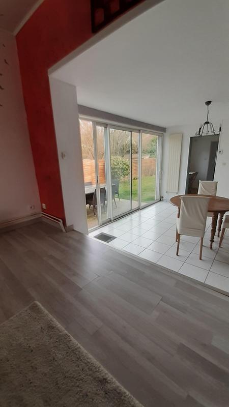 Maison traditionnelle - 90 m² - 5 pièces