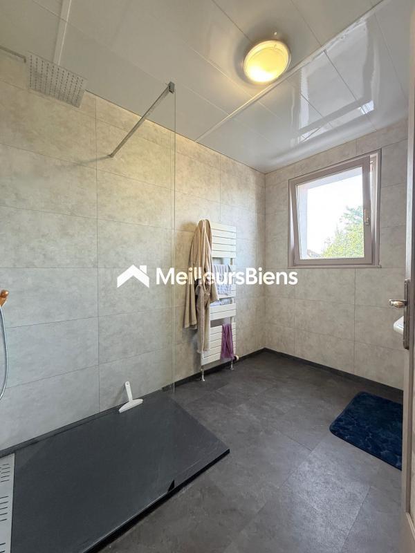 Maison - 174 m² - 6 pièces