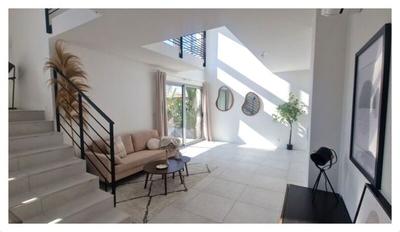 Appartement - 111 m² - 4 pièces