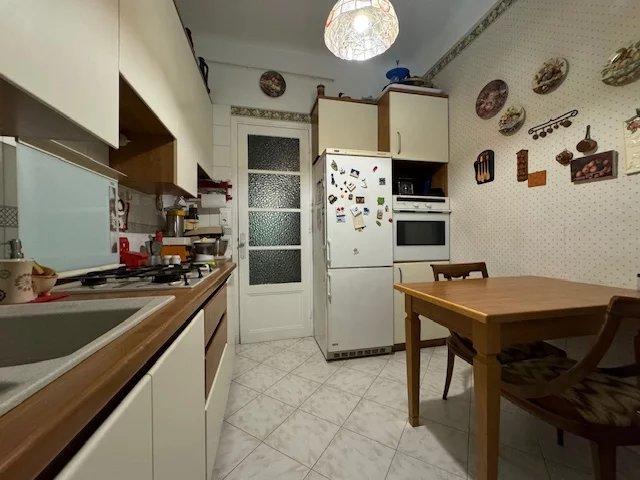 Appartement - 116 m² - 6 pièces