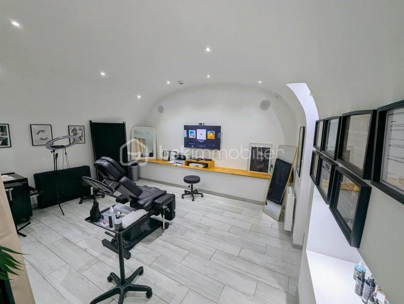 Local commercial - 68 m² - 2 pièces