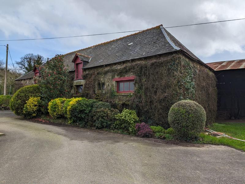 Maison - 151 m² - 6 pièces