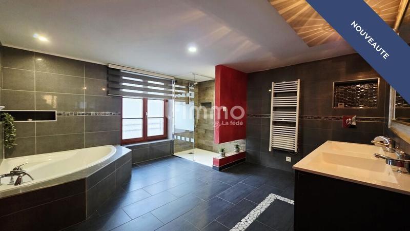 Propriété - 200 m² - 7 pièces