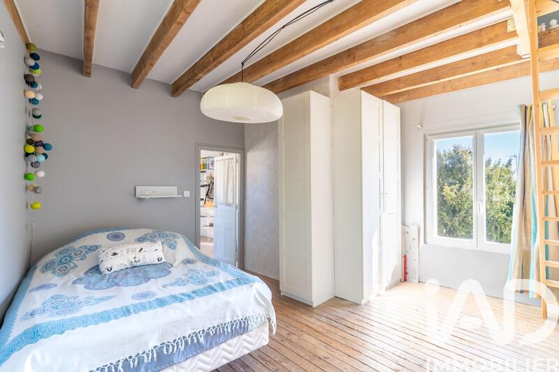Maison de maîtres - 212 m² - 9 pièces