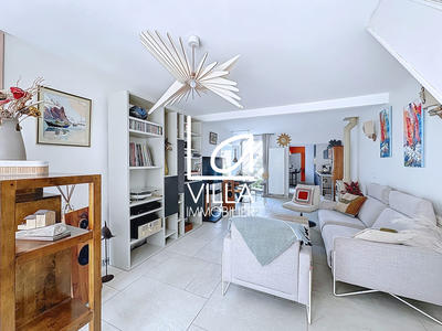 Maison - 102 m² - 4 pièces