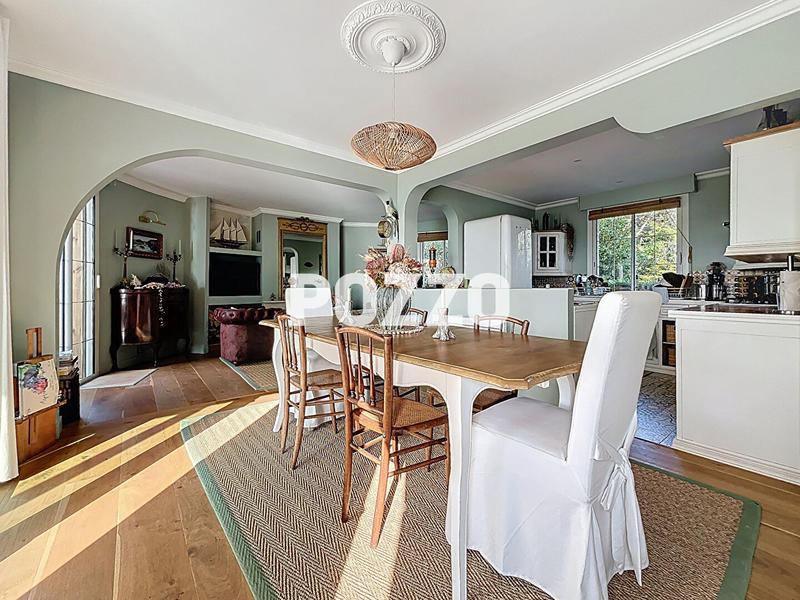 Maison - 140 m² - 6 pièces