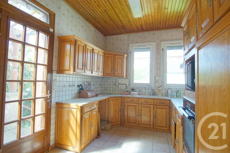 Pavillon - 150 m² - 7 pièces