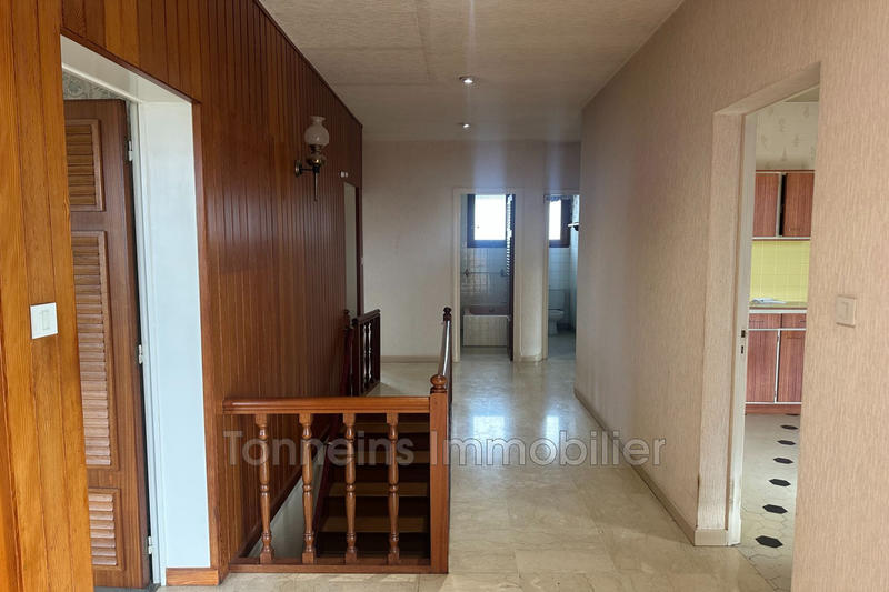 Maison - 3 370 m² - 5 pièces