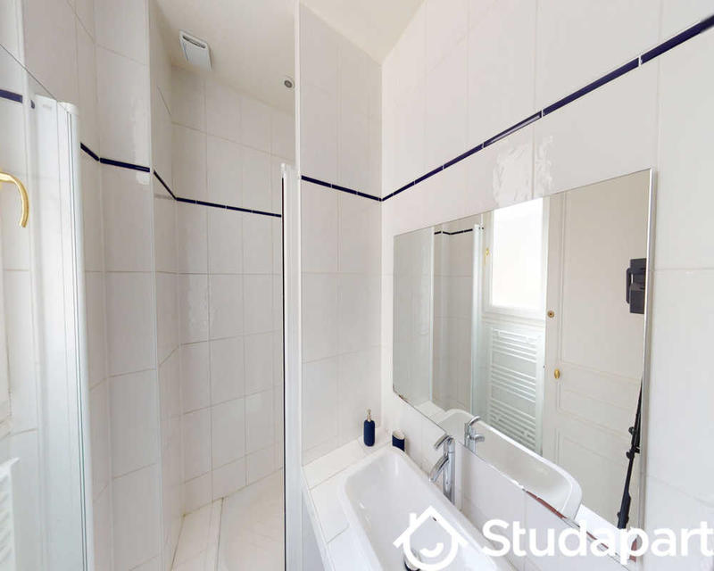 Chambre - 190 m² - 1 pièce