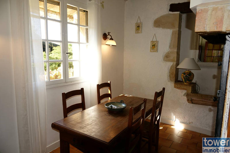 Propriété - 200 m² - 6 pièces