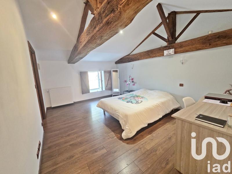 Maison - 270 m² - 10 pièces