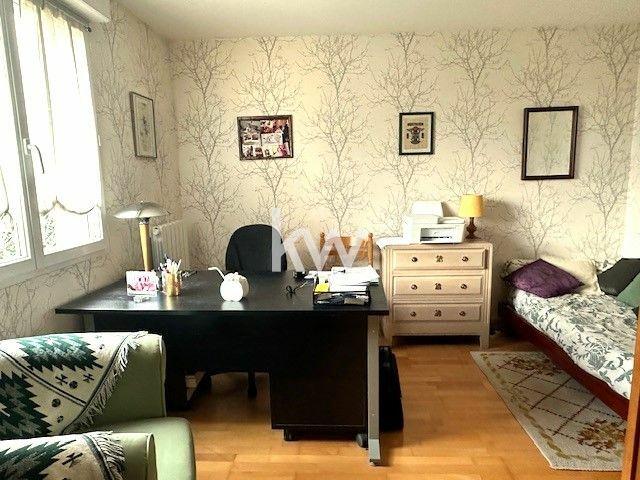 Maison - 278 m² - 6 pièces