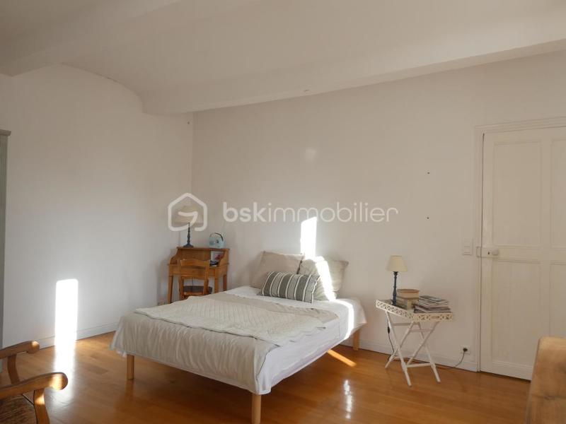 Mas - 260 m² - 10 pièces